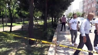 silahli kavga - Diyarbakır'da silahlı kavga: 2 ağır yaralı - DİYARBAKIR  Videosu