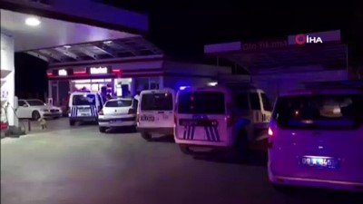 dovme -  Kuşadası’nda otogaz istasyonuna silahlı 3 kişi saldırıda bulundu, 1 kişi yaralandı  Videosu