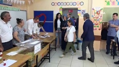 vatandaslik -  Abdullah Gül oyunu kullandı  Videosu