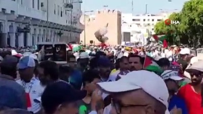 israil bayragi -  - Faslılar 'Yüzyılın Anlaşması'nı Protesto Etti  Videosu