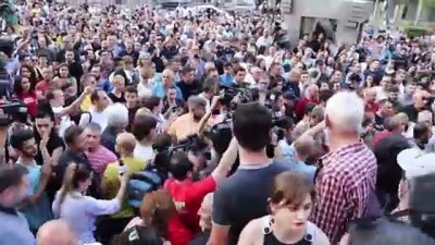 plastik mermi - Gürcistan'ın başkenti Tiflis'te protestolar devam etti  Videosu