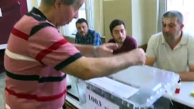 oy pusulasi - Yenilenen İstanbul seçimlerinde oy verme işlemi başladı - İSTANBUL  Videosu