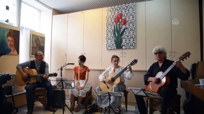 italyan - Yunus Emre konseri - PARİS Videosu