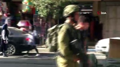  İsrail askerleri, 1' çocuk 3 kişiyi gözaltına aldı 