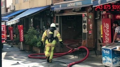 saglik ekibi - Kadıköy'de iş yeri yangını - İSTANBUL Videosu