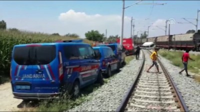 hemzemin gecit - Mersin'de tren kazası (3)  Videosu
