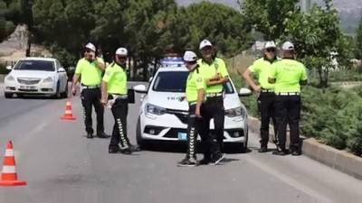 cezaevi araci - Cezaevi aracı kaza yaptı - DENİZLİ  Videosu