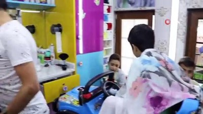 kapali carsi -  Kur’an-ı Kerim öğrenen çocuklara ücretsiz tıraş  Videosu