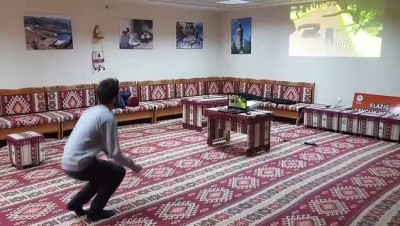 akilli telefon - Obeziteye karşı 'dijital oyun' - ELAZIĞ  Videosu