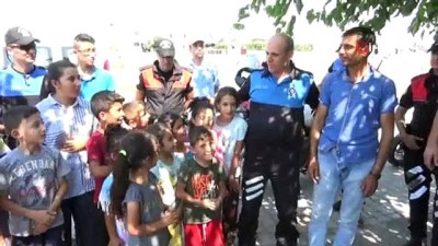 bogulma vakasi -  Polisi görünce çocuklarını boğuldu sanıp feryat ettiler  Videosu