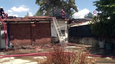a haber -  Başkent’te restorant yangını  Videosu