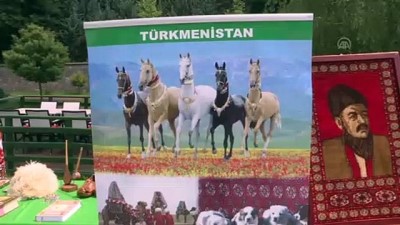 kultur gunleri - Büyük Türk şairi Mahtumkulu Firakı'nın heykeline çelenk bırakıldı - ANKARA Videosu