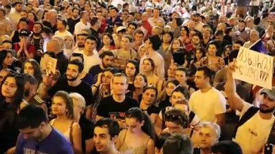orantisiz guc - Gürcistan'ın başkenti Tiflis'te protestolar devam etti  Videosu