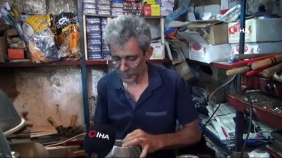 marangoz ustasi -  Şanlıurfa’da sıcak havalarda yılan kapanı satışları arttı  Videosu
