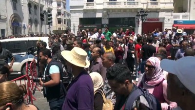 yazili aciklama - Tunus'un başkentinde intihar saldırıları (4) - TUNUS Videosu