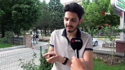 sparta -  Evinin terasında Ebabil Kuşu buldu  Videosu