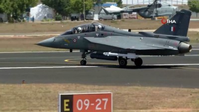 ucus gosterisi -  - Hindistan Hava Kuvvetleri'nin 3 Yılda 27 Uçağı Düştü  Videosu