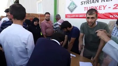 multeci -  İhtiyaç sahibi Suriyeli ailelere buzdolabı yardımı yapıldı  Videosu