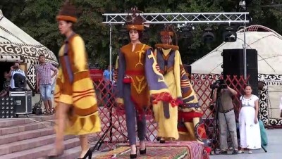 ebru sanati - Kırgızistan'da 5. Dünya Halk Destanlar Festivali - BİŞKEK  Videosu