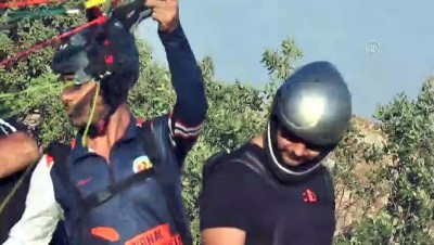 parasutcu - Şırnak'ta Yamaç Paraşütü Hedef Yarışmaları başladı  Videosu