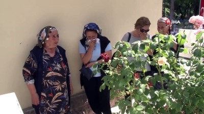 yakinca -  Şehit teyzesinin ağıdı herkesi ağlattı  Videosu