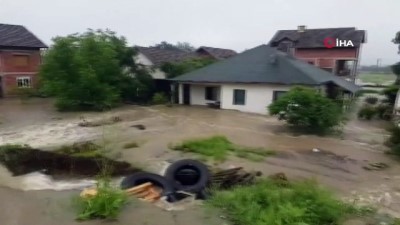 sel felaketi -  - Sırbistan'da Sel Felaketi: Acil Durum İlan Edildi Videosu