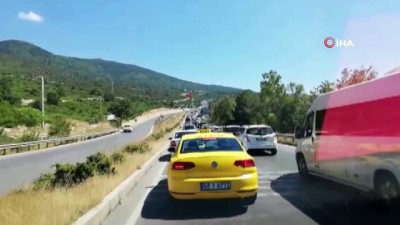  - Bodrum’da araçlar 4 km’lik yolu 45 dakikada geçti