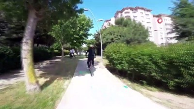 bisiklet -  İstanbul’da şov yapan bisikletli gencin ölümden döndüğü kaza kamerada  Videosu