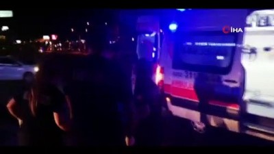  Bodrum'da kontrolden çıkan otomobil orta refüje böyle çarptı: 1'i çocuk 3 yaralı