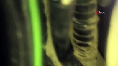 yakit deposu -  Durdurulan araçta 2 kilo 205 gram uyuşturucu yakalandı  Videosu