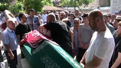 cenaze araci -  Ünlü Rapçi Ceza’nın babası son yolculuğuna uğurlandı Videosu