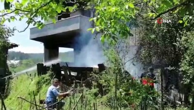 yangin yeri -  Kastamonu’da çıkan yangında iki ev kullanılamaz hale geldi  Videosu