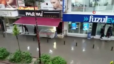  Başkent'te sağanak yağmur su baskınlarına neden oldu