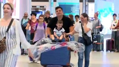 twitter -  İstanbul Havalimanı’nda bayram yoğunluğu  Videosu