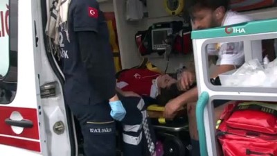 yon tabelasi -  D-100 Karayolu'nda kontrolden çıkan ambulans tabela direğine çarptı: 3 yaralı  Videosu