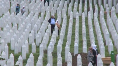 kirim - Srebrenitsa Soykırımı'nın 24. yıl dönümünde 33 naaş daha toprağa verildi Videosu