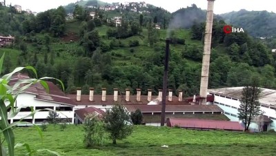 cay fabrikasi -  Fabrikanın bacasından çıkan kara dumanlar mahalle halkını canından bezdirdi  Videosu