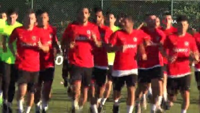 yildiz futbolcu - Gazişehir Gaziantep’te transfer hareketliliği  Videosu