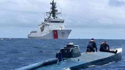 efes -  | ABD sahil güvenliğinden kokain yüklü denizaltıya su üstünde baskın Videosu