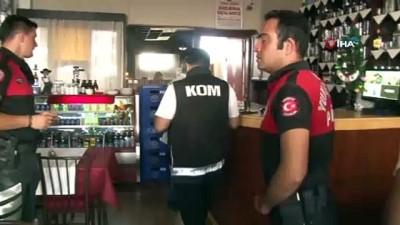 kacak icki -  Adana’da sahte içki operasyonu:28 şişe etil alkol ve 238 şişe sahte ya da kaçak içki ele geçirildi  Videosu
