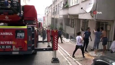 bebek -  Esenyurt'ta 5 katlı binanın bodrum katında yangın çıktı  Videosu