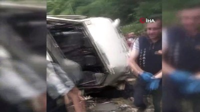  Giresun’da minibüs şarampole yuvarlandı: 5 ölü, 6 yaralı