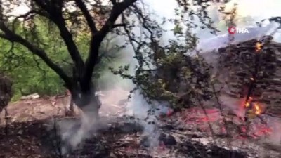 yildirim dustu -  Manisa Spil Dağına düşen yıldırım ormanı küle çevirecekti Videosu