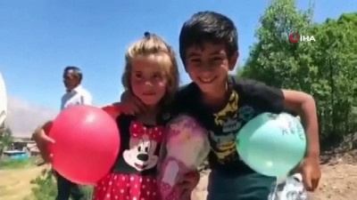 cenaze araci -  4 yaşında terör kurbanı olan, Minik Nupelda’nın cenazesi morgdan alındı Videosu
