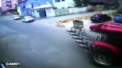 gaz akisi -  El freni çekilmeyen otomobil doğalgaz kutusuna çarptı...Kaza anı kamerada  Videosu