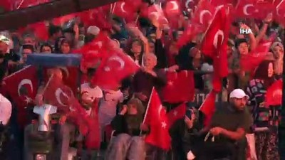 zafer gunu -  15 Temmuz’un yıl dönümünde binlerce kişi Mevlana Meydanına akın etti  Videosu