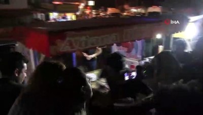 polis mudahale -  Hatay’da izinsiz konsere polis müdahalesi Videosu