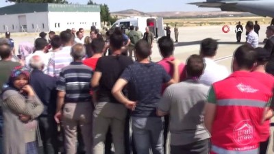 cenaze araci -  Şehit Uzman Onbaşının cenazesi Gaziantep’e getirildi  Videosu