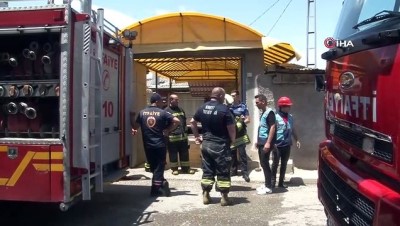 mustakil ev -  Yalnız yaşayan yaşlı adamın evinde yangın  Videosu