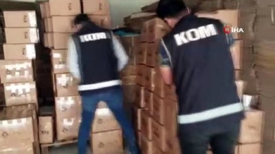 sahte icki operasyonu -  Adana polisinden sahte içki operasyonu... 479 adet Antifrizli cam suyu kutusunda etil alkol ele geçirildi  Videosu